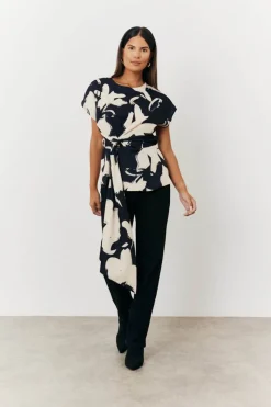 Abstract Drape Top|In The Style Hot
