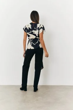 Abstract Drape Top|In The Style Hot