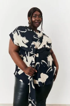Abstract Drape Top|In The Style Hot
