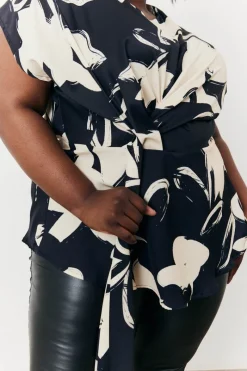 Abstract Drape Top|In The Style Hot