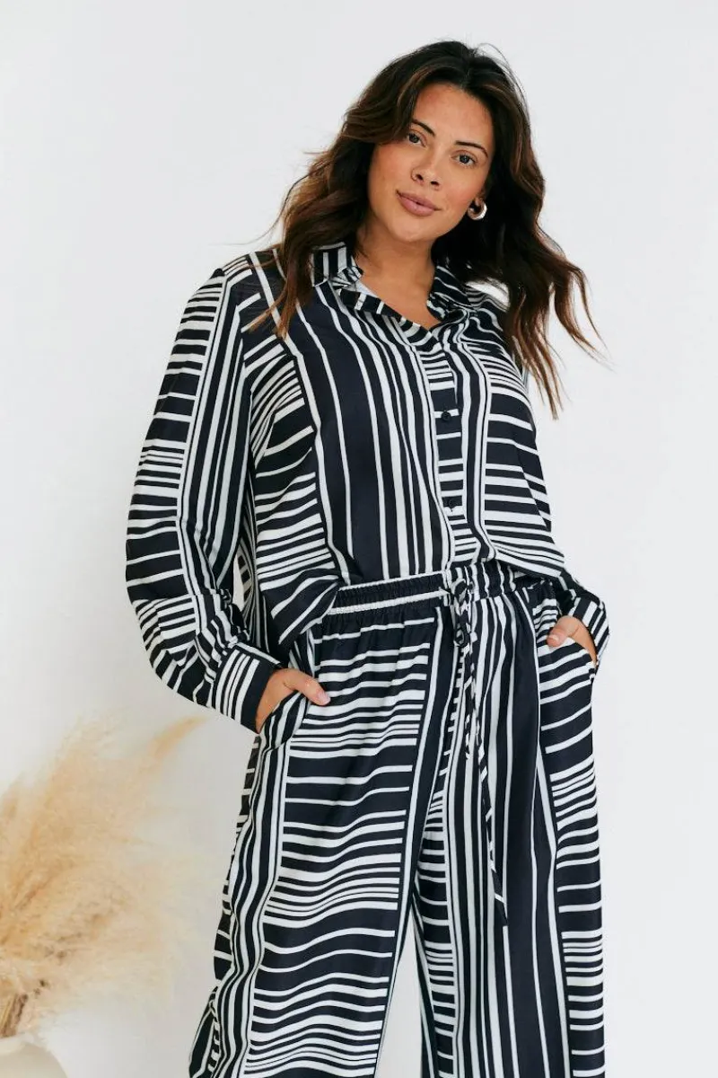 Abstract Stripe Co-Ord Shirt|In The Style Online