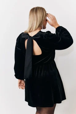 Bow Back Velour Mini Dress|In the Style Online