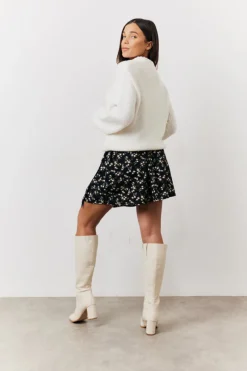 Black Floral Flippy Mini Skirt|In the Style Sale