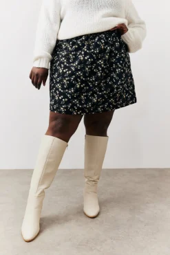 Black Floral Flippy Mini Skirt|In the Style Sale