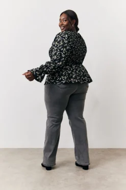 Black Floral Shirred Bust Blouse|In the Style Online