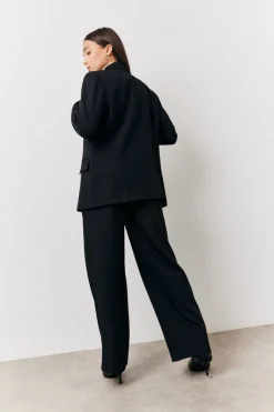 Relaxed Pocket Detail Blazer|In The Style Outlet