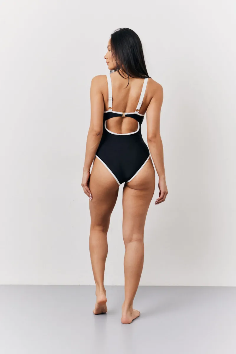 U Bar Swimsuit|Fits Hot