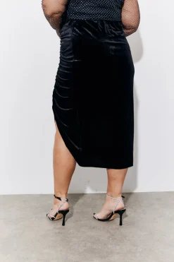 Velvet Midi Skirt|In the Style New