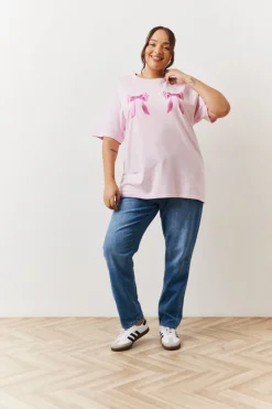 Bow Motif T-Shirt|In The Style Online