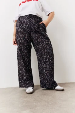 Leopard Print Trousers|In The Style New