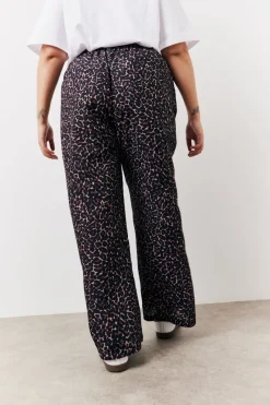 Leopard Print Trousers|In The Style New