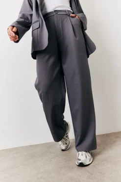 Elastic Waist Back Trouser|In The Style Discount