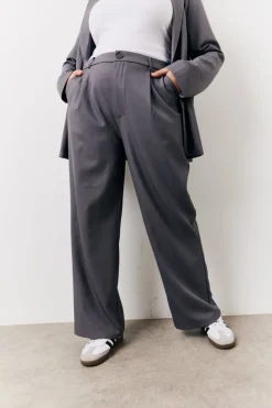 Elastic Waist Back Trouser|In The Style Discount