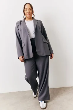 Relaxed Pocket Detail Blazer|In The Style New
