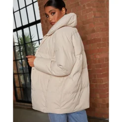 Padded Puffer Coat in Cream|CHI CHI LONDON Hot