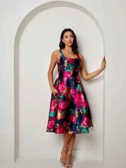 Sleeveless Floral Fit and Flare Midi Dress in Navy|CHI CHI LONDON Hot