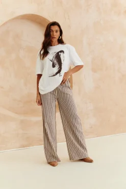 Cowboy Hat And Boots Graphic T-Shirt|In The Style