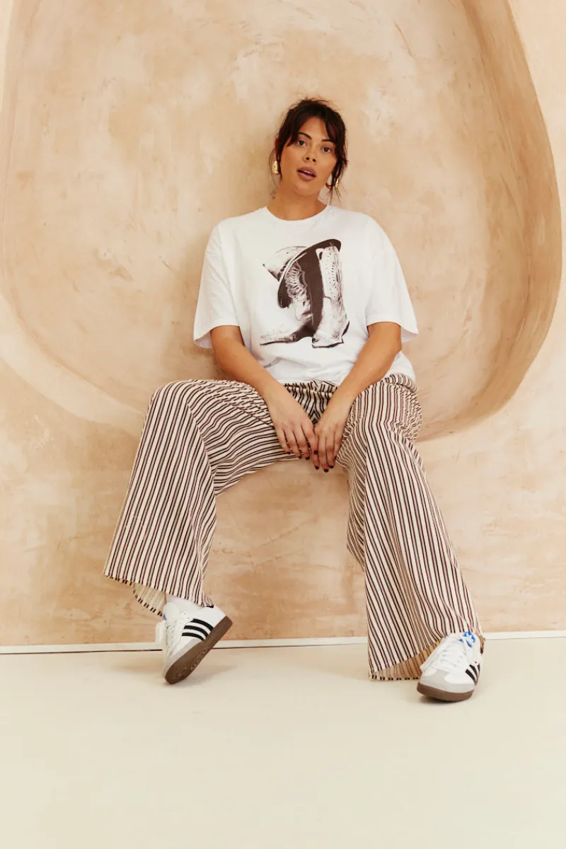 Cowboy Hat And Boots Graphic T-Shirt|In The Style