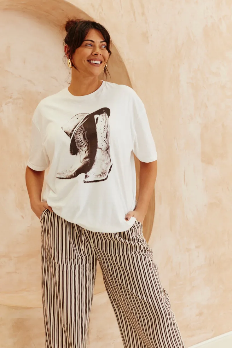 Cowboy Hat And Boots Graphic T-Shirt|In The Style