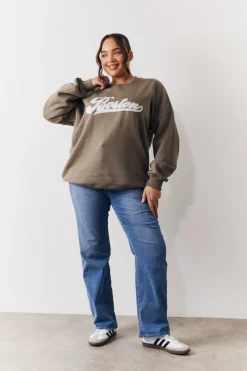 Embroidered Boston Slogan Crew Neck Sweater|In The Style Hot