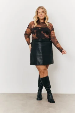 Faux Leather Skirt|In the Style Discount