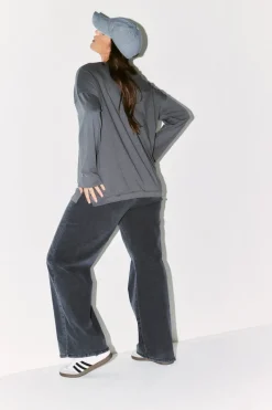 Embroidered Crew Neck Long Sleeve T-Shirt|Fits Hot