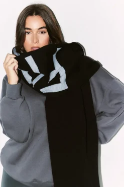 Knitted Scarf|Fits