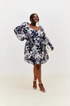 Floral Chiffon Wrap Sweetheart Mini Skater Dress|In the Style Outlet