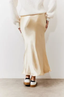 Satin Midi Skirt|In the Style Discount