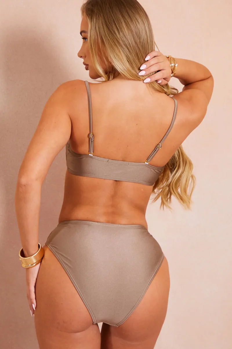 High Leg Bikini Bottoms|In the Style Hot