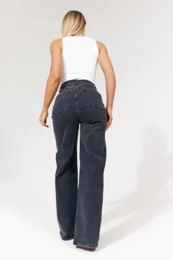 Isla Wide Leg Jeans|In The Style Discount