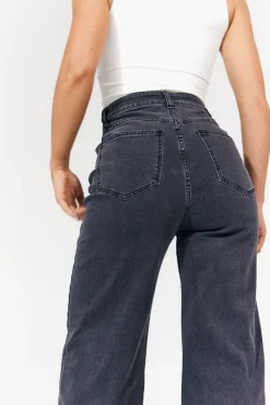 Isla Wide Leg Jeans|In The Style Discount