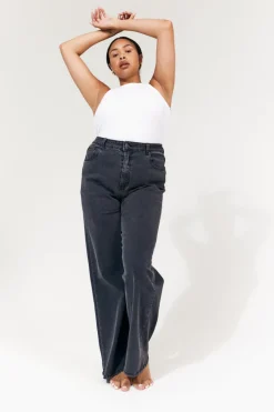 Isla Wide Leg Jeans|In The Style Discount