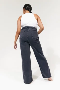 Isla Wide Leg Jeans|In The Style Discount