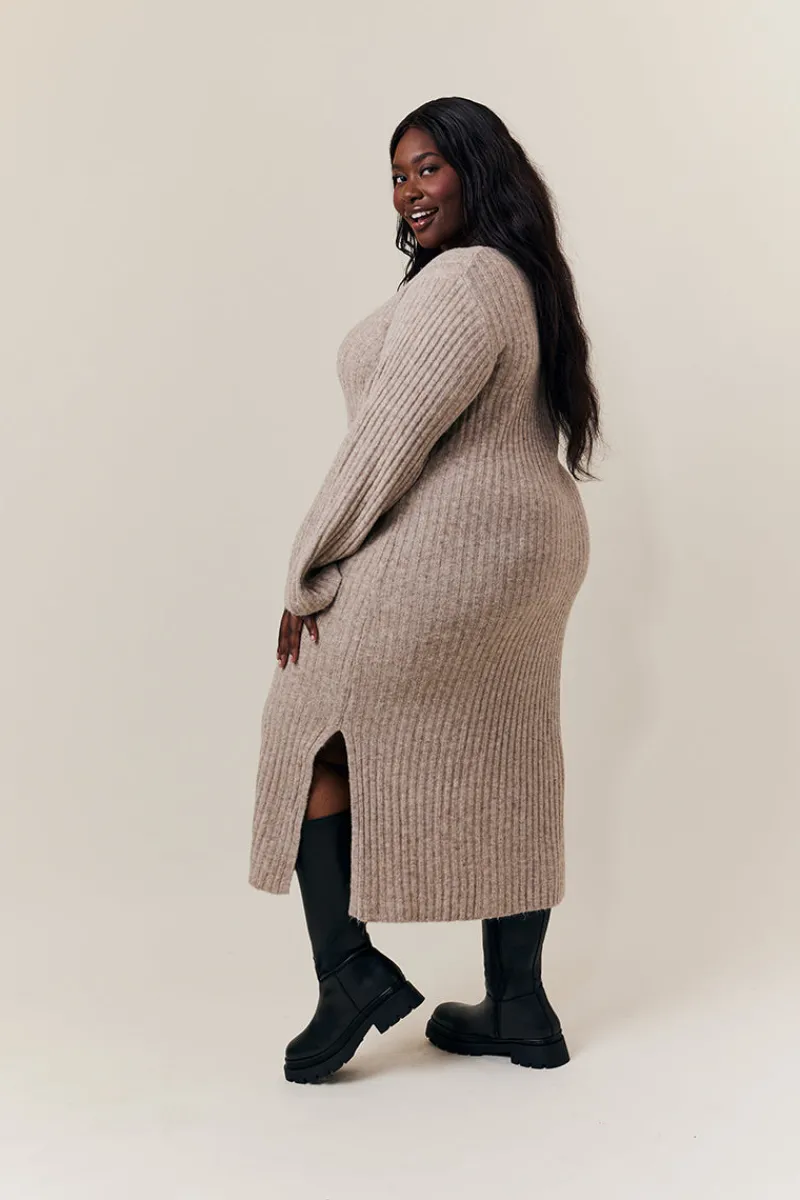 Jess Chunky Heeled High Leg Boot|In the Style