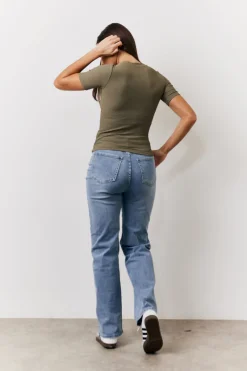 Ribbed Crew Neck Short Sleeve Top|In The Style Outlet