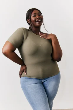 Ribbed Crew Neck Short Sleeve Top|In The Style Outlet