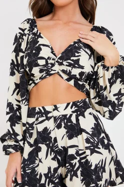 Knot Front Crop Top|In the Style Online