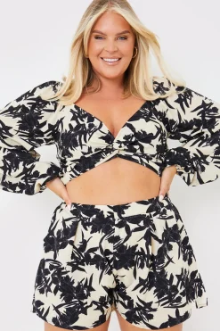 Knot Front Crop Top|In the Style Online