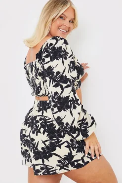 Knot Front Crop Top|In the Style Online
