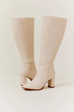 Kylie Heeled High Leg Boot|In The Style New