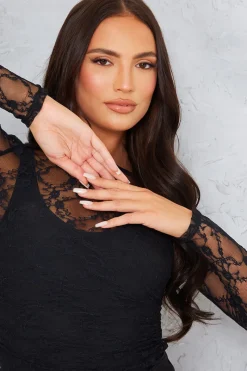 Lace Top|In the Style Sale
