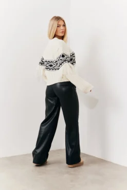 Leather Look Pintuck Detail Trousers|In the Style Hot