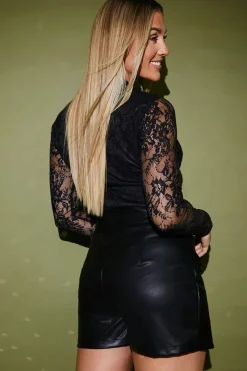 Leather Look Skort|In the Style Hot
