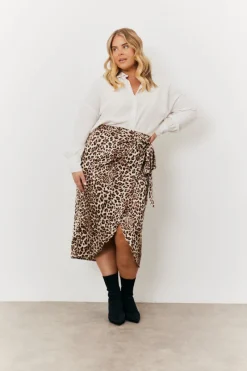 Leopard Wrap Midi Skirt|In The Style Hot
