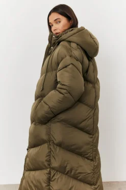 Longline Puffer Jacket|In the Style Outlet