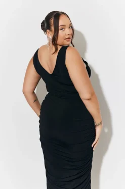 Magic Sculpting Plunge Neck Ruched Detail Midaxi Dress|In The Style New