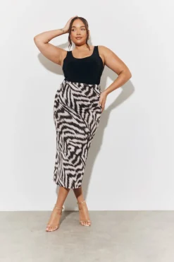 Magic Sculpting Printed Bodycon Midi Skirt|In The Style New