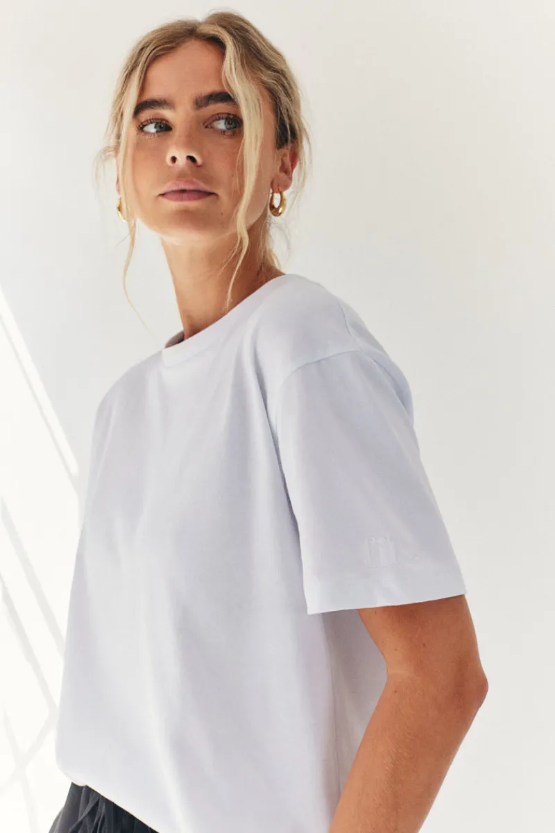 Oversized Boyfriend Embroidered Sleeve T-Shirt|Fits
