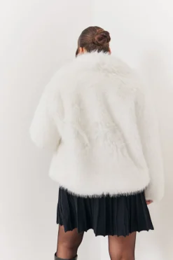 Oversized Collared Faux Fur Coat|In the Style Discount